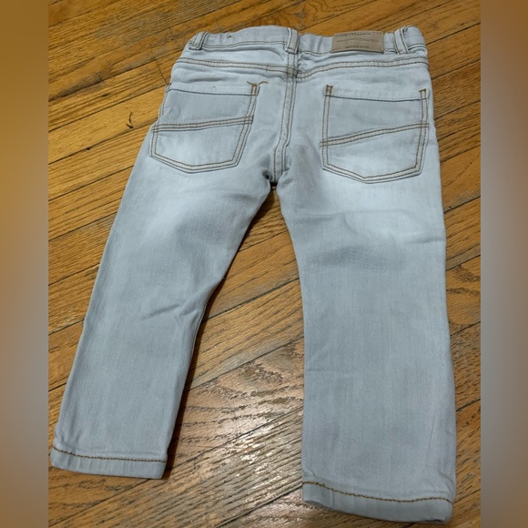 Zara Baby Boy Washed Jeans - Picture 2 of 4